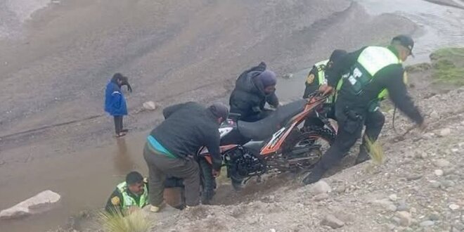 Dos heridos deja despiste de moto.