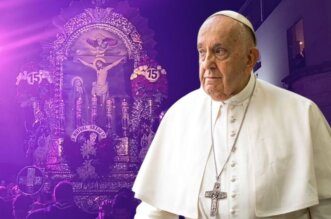 Piden la intercesión del Señor de los Milagros por el Papa Francisco.