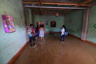 Algunas escuelas han sido anegadas por las lluvias.