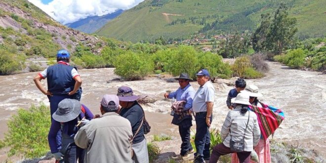 Sigue la búsqueda en las aguas del río Vilcanota.