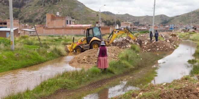 Mientras que autoridades se reúnen para coordinar.