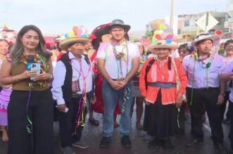 Peculiar matrimonio en San Valentín.