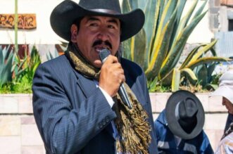 Alcalde de Chucuito en la cuerda floja