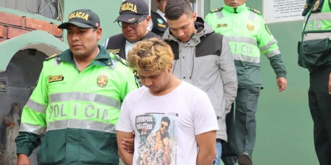 Detenidos fueron trasladados al área de Secuestros y Extorsiones de la Divincri.