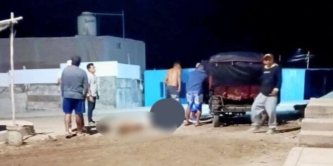 Hermanos fueron trasladados en triciclo al centro de salud de Lomas.