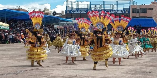 La morenada de la Fabulosa estuvo en Varilla de Oro.