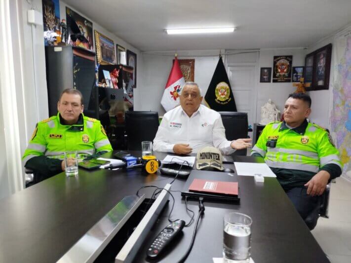 verificaran patrimonio de polcias ante escandalos