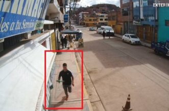 2. CAMIONETA LA ARREBATA LA VIDA Y FUGA 3