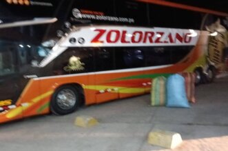 2. PASAJERO EN BUS
