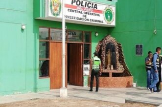 Un peruano y una extranjera quedaron detenidos.