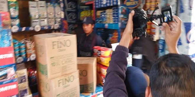 Bolivianos se pelean por acaparamiento
