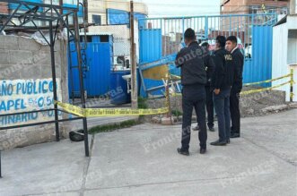 Encuentran un feto en terminal.