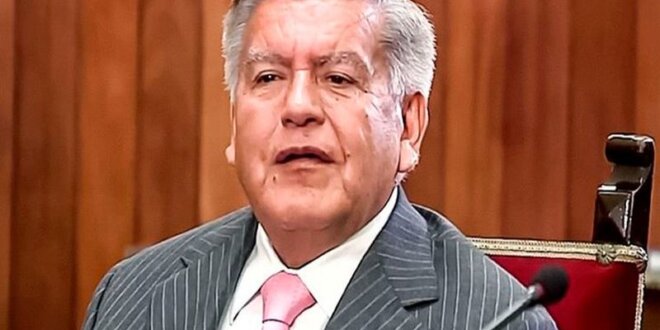 César Acuña.