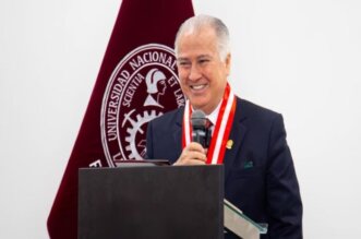 Alfonso López Chau.