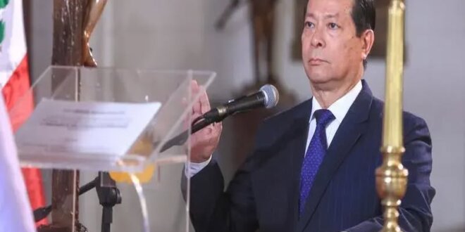 Eduardo Arana.