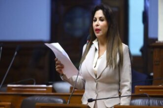 Patricia Chirinos.