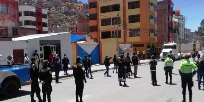 Algunos de estos terminales se burlan de la autoridad y no respetan las normas.