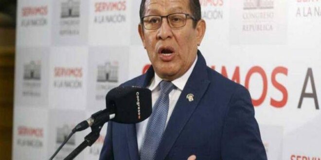 congresista eduardo salhuana respalda pedido de dina boluarte para asistir a funeral del papa francisco 0