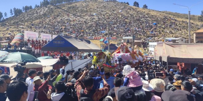 Festividad religiosa convoca a miles de fieles.