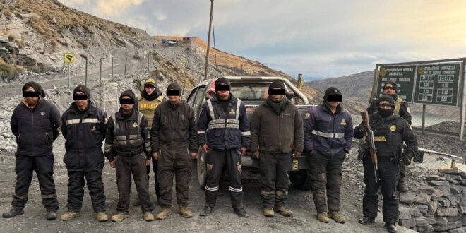 1. SIETE MINEROS FOTON