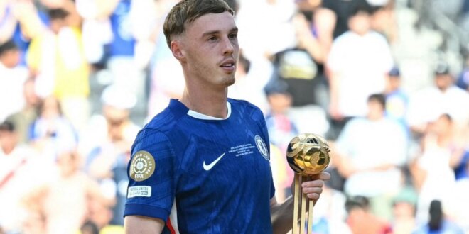 Anotó dos goles en la final.