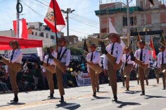 desfiles en Arequipa colegios ganadores campeon de campeones 20 julio