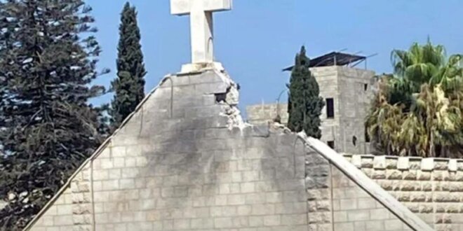 israel bombardea iglesia catolica gaza 800x533 1
