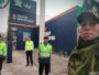 policias sorprendidos cuidando obra privada dinero extra 800x533 1
