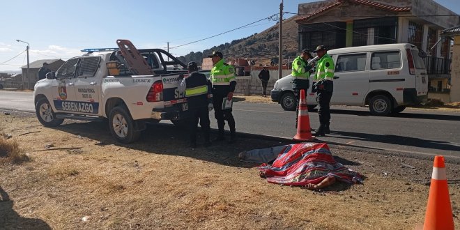 Aparatosa volcadura deja un muerto y dos heridos