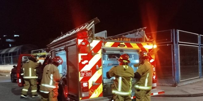 incendio se desata en vivieda de cesar vallejo