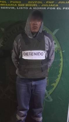 1. ALBANIL VA A LA PRISION SOBRE FOTON CUADRO ROJO