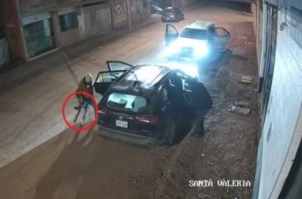 1. FALSOS POLICIAS Manipulaban fusiles