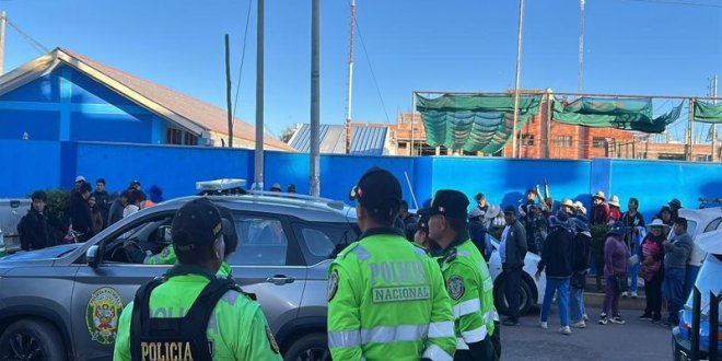 1. LADRONZUELO ATRAPADO Sujeto fue rodeado por vecinos