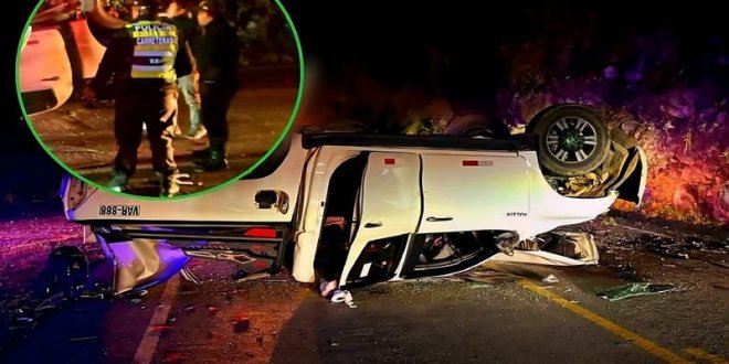 Aparatoso accidente deja dosmuertos