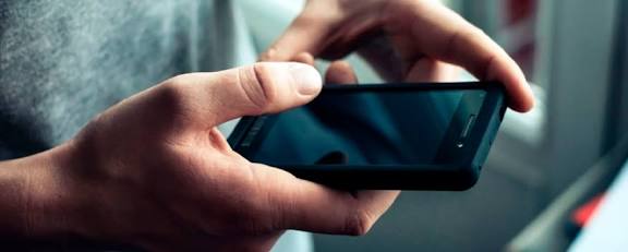 Arequipa: Utilizaron celular robado para estafar 1 B 11