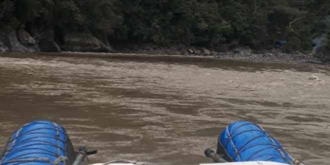 Joven estragado POR EL RIO INAMBARI