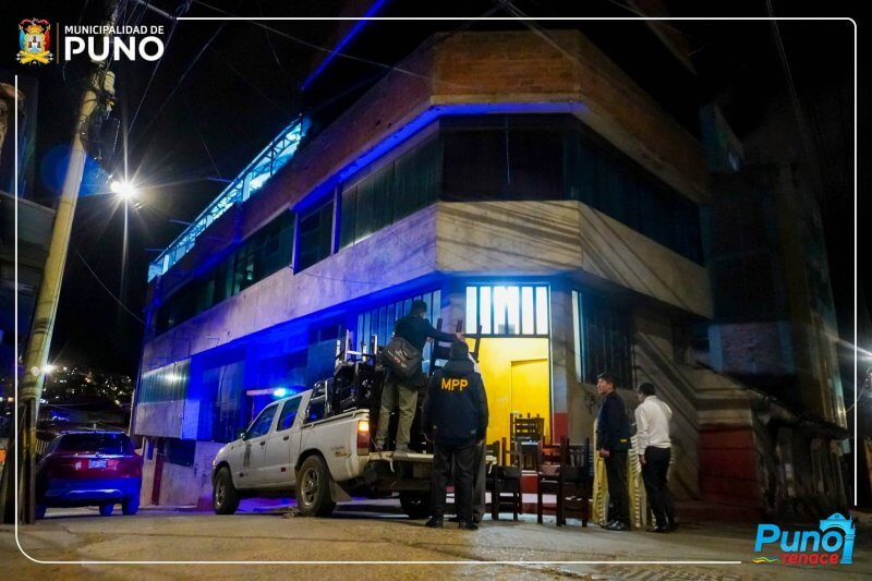 clausuran cantina con fachada de restuarante 2