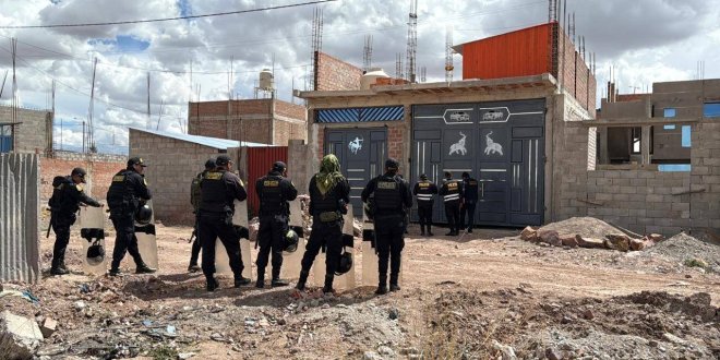 1. GUARIDA DE ROBACARROS FOTON 1