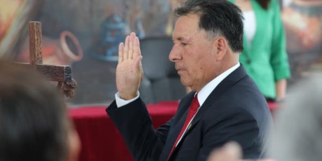 Jura regidor de la Municipalidad Provincial de Arequipa y pedirá auditoría a Rivera 1 a 52