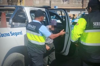 cae anciano que piropeaba a mujeres