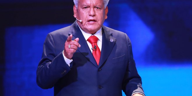 cesar acuna