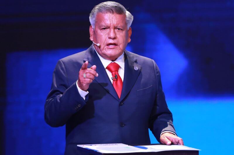 cesar acuna