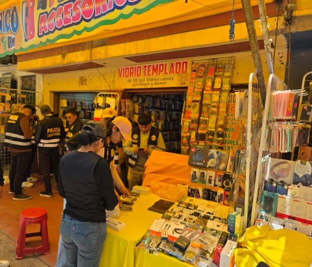 1. INCAUTAN 121 CELULARES DE LA CACHINA FOTON