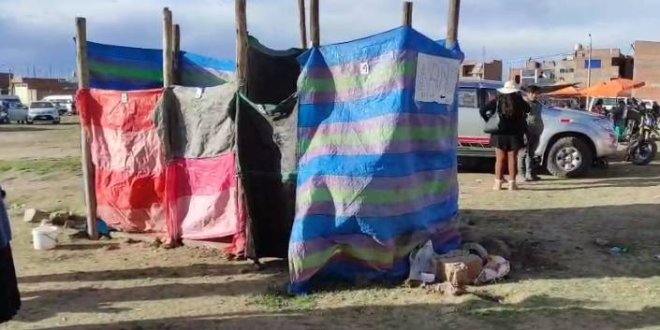 Puno: Pervertido grababa a mujeres en el baño 1 2. PERVERTIDO BANOS FOTON 111