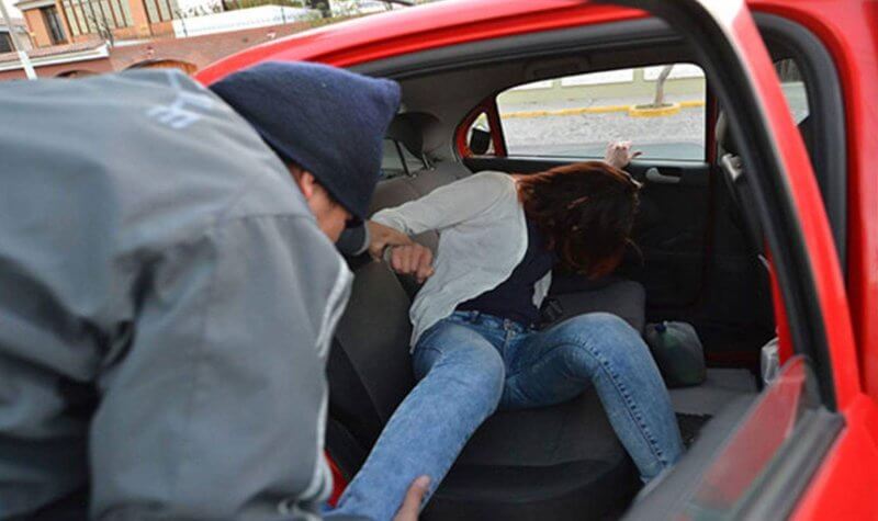 Arequipa: Asaltan a pareja en falso taxi 1 Nueva 9A