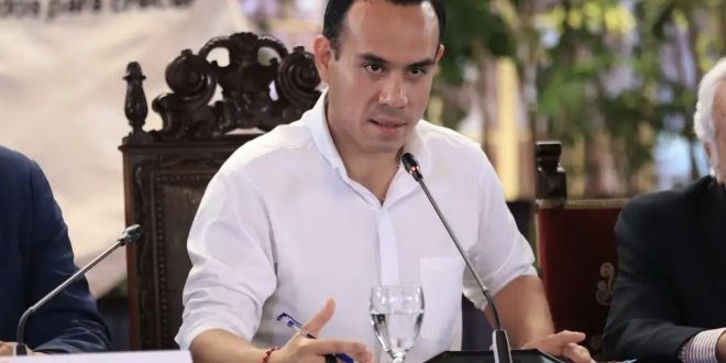 Jerí, alta aprobación y 7 diferencias con Dina 1 WhatsApp Image 2025 11 09 at 16.38.26 1