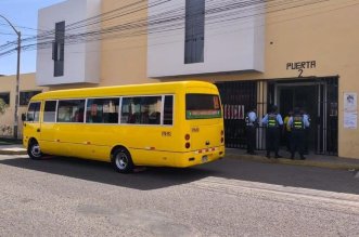 escolar herida por frenazo de bus