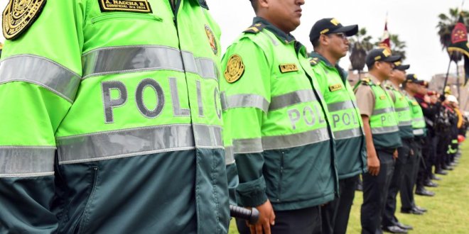 El 50% de policías en Lima vestirá de civil a partir de hoy, anunció el ministro del Interior 1 policia del peru