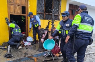 serenos salvan canes en incendio unir 1