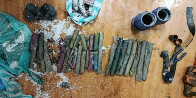 1. INTERVIENEN A MUJER CON EXPLOSIVOS FOTON